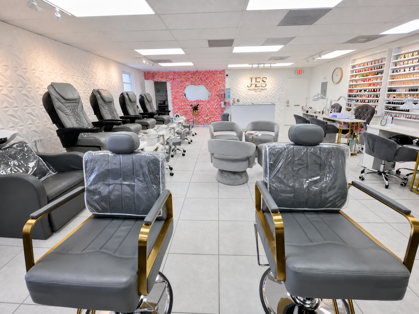 Interior de Jessica Nails Beauty Salon en Miami